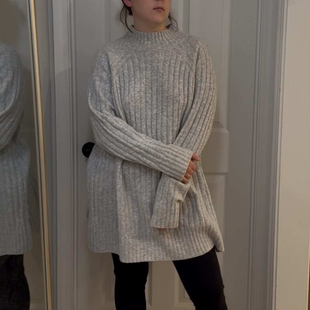 Ava & Viv Light Gray Knit Tunic Sweater